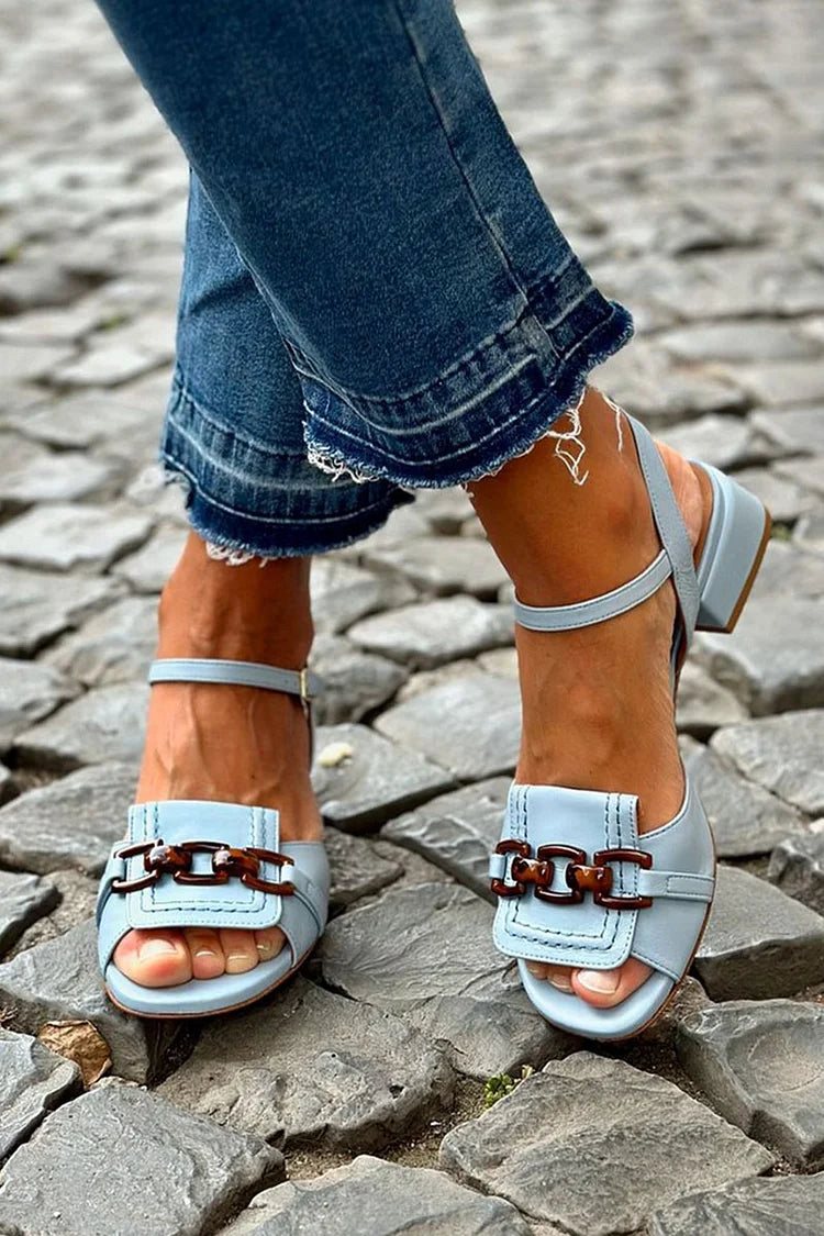 Celestria™ - Sandalen mit Ketten-Detail