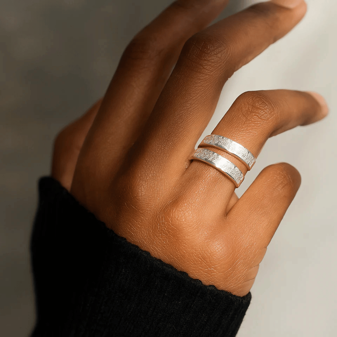 Lunavelle™ - Eleganter Ring mit Gravur und Kalligraphie