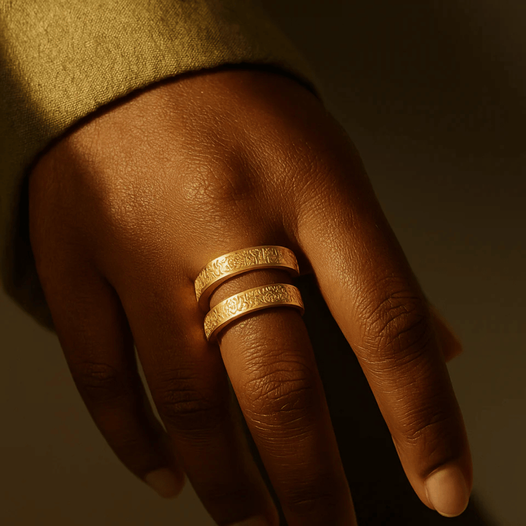 Lunavelle™ - Eleganter Ring mit Gravur und Kalligraphie