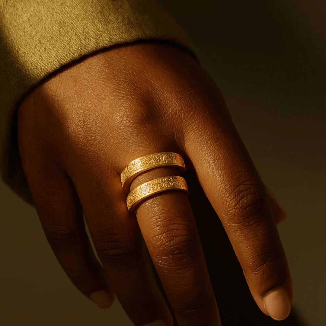 Lunavelle™ - Eleganter Ring mit Gravur und Kalligraphie