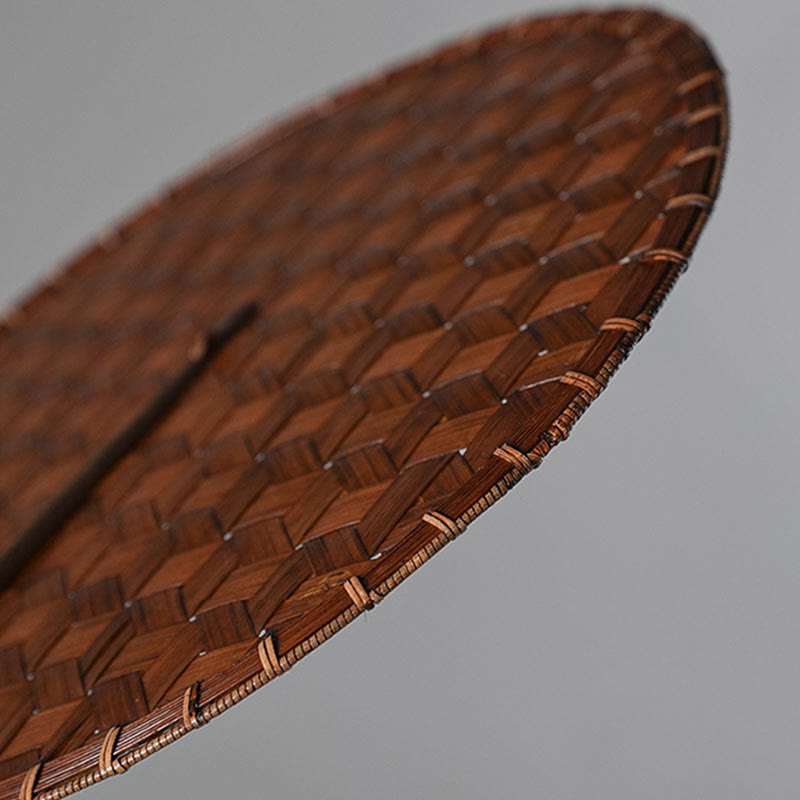 Handgefertigter runder achteckiger Bambusfächer im Vintage-Chinesischen Stil mit langem Griff von Buddha Steine