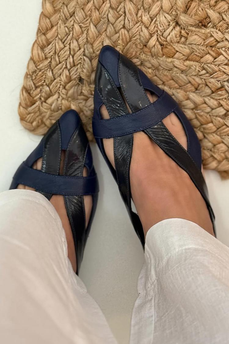 Marineblaue Slingback-Ballerinas mit spitzem Zehenbereich und Cut-Out Patchwork