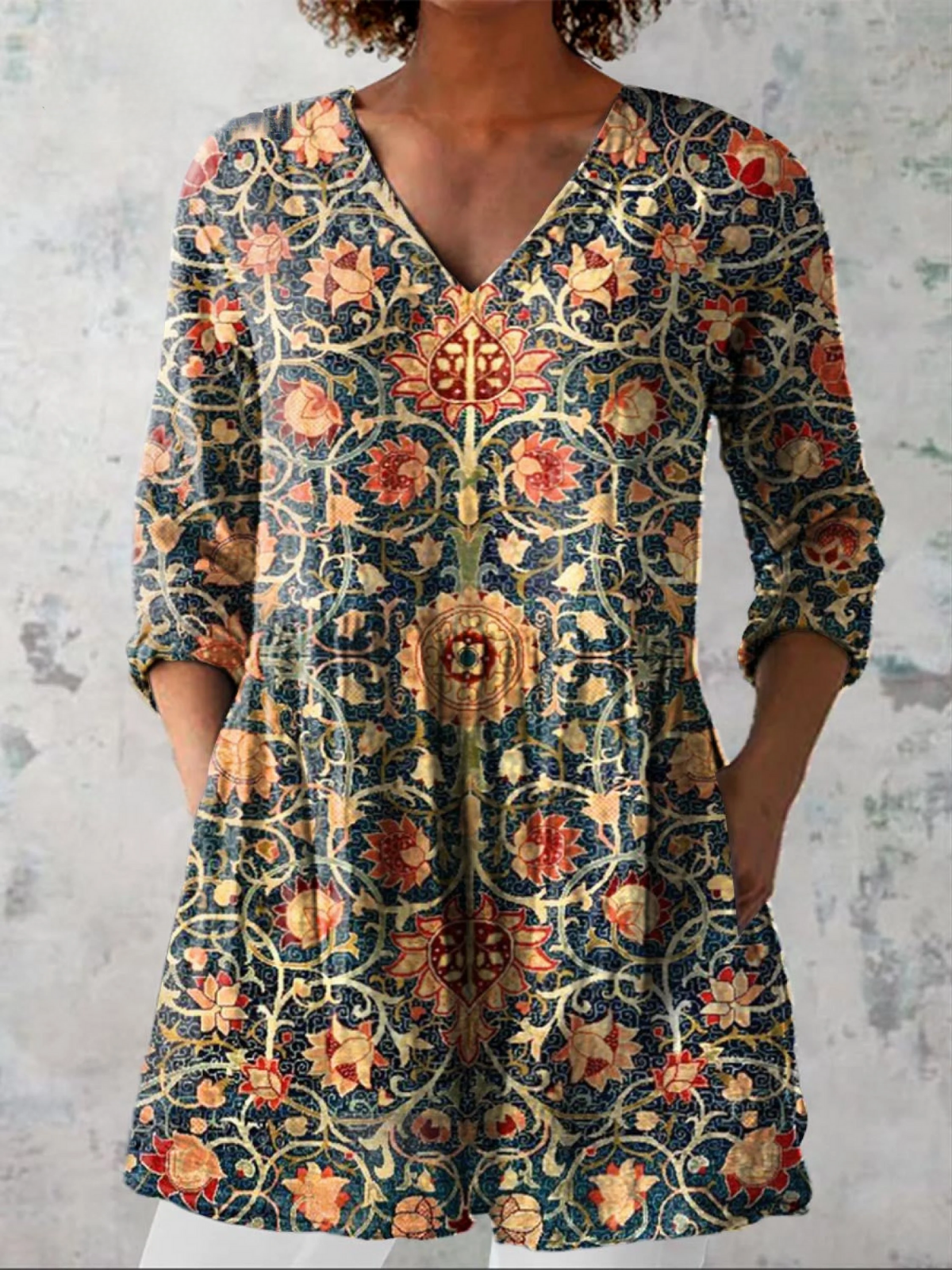 Liora | Lange Bluse mit auffälligem Design