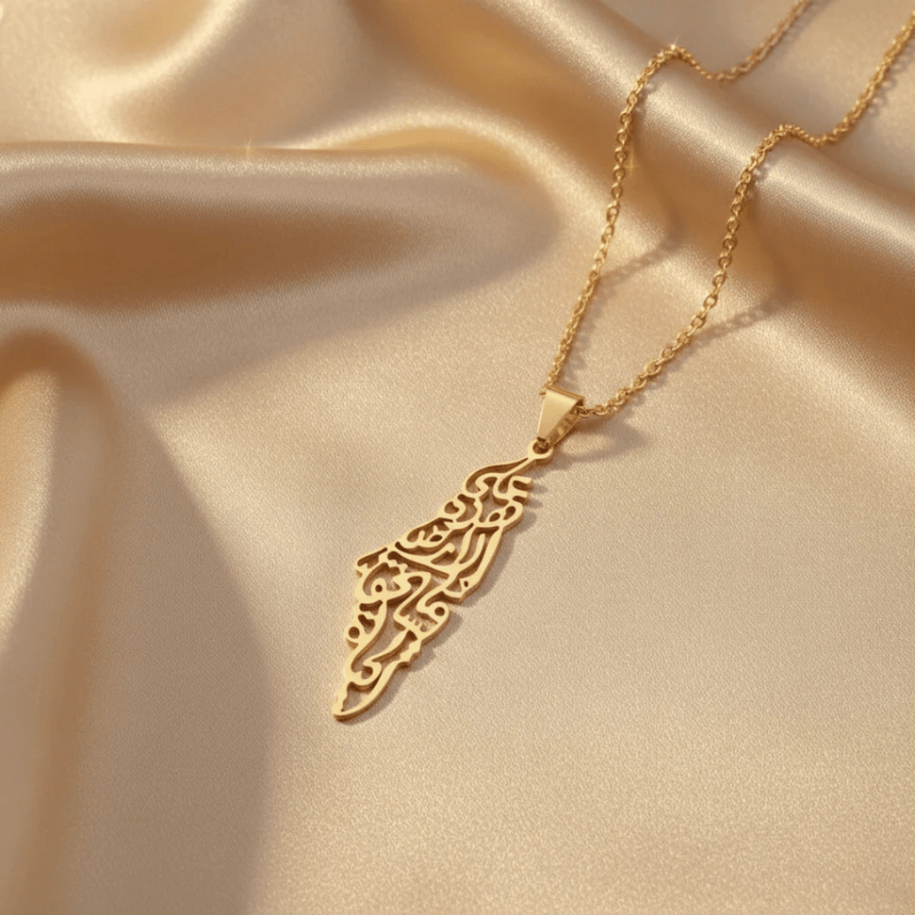 Almina™ - Filigrane Halskette mit Calligraphy-Design