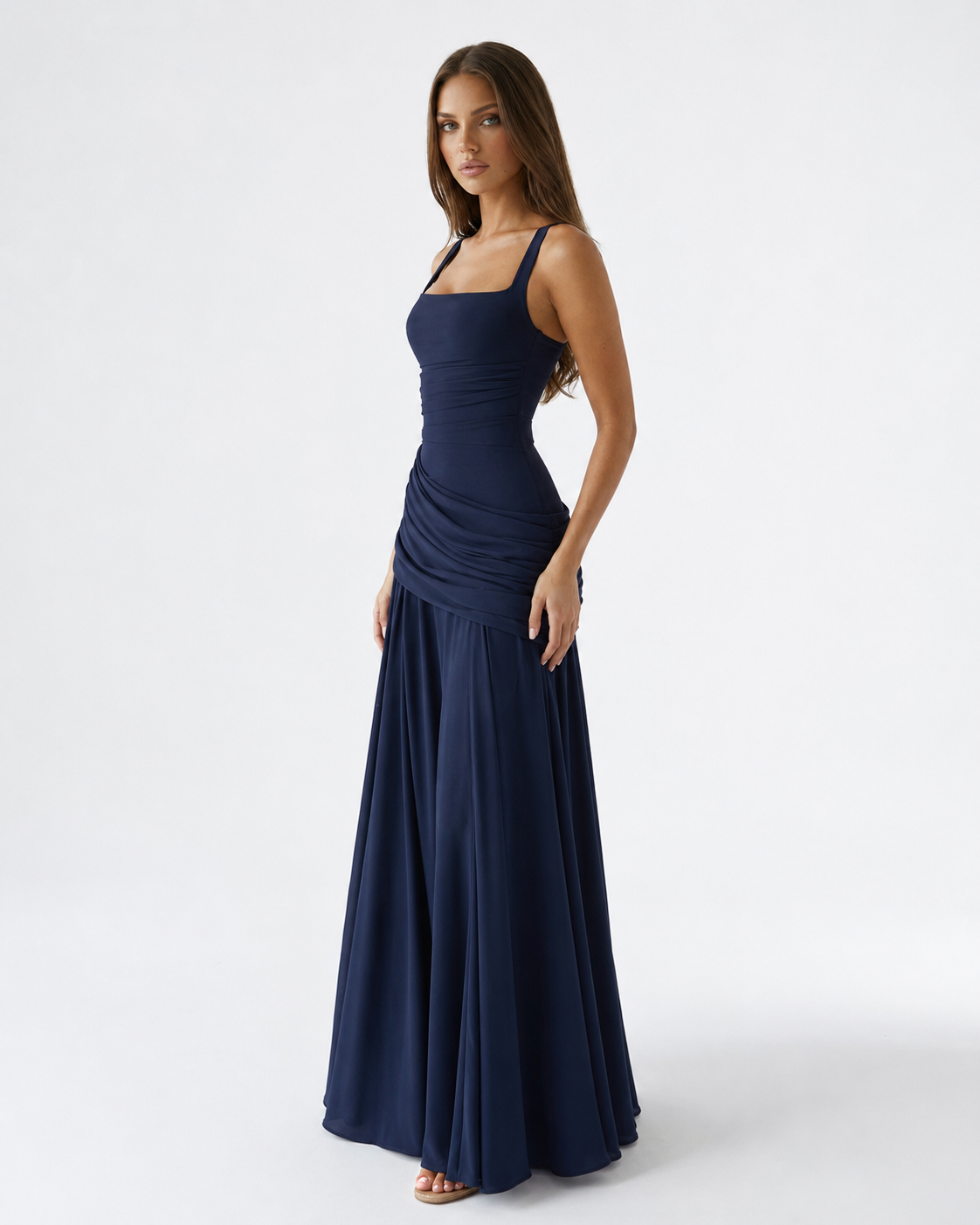 ENIE | Maxikleid mit gerafftem, eckigem Dekolleté