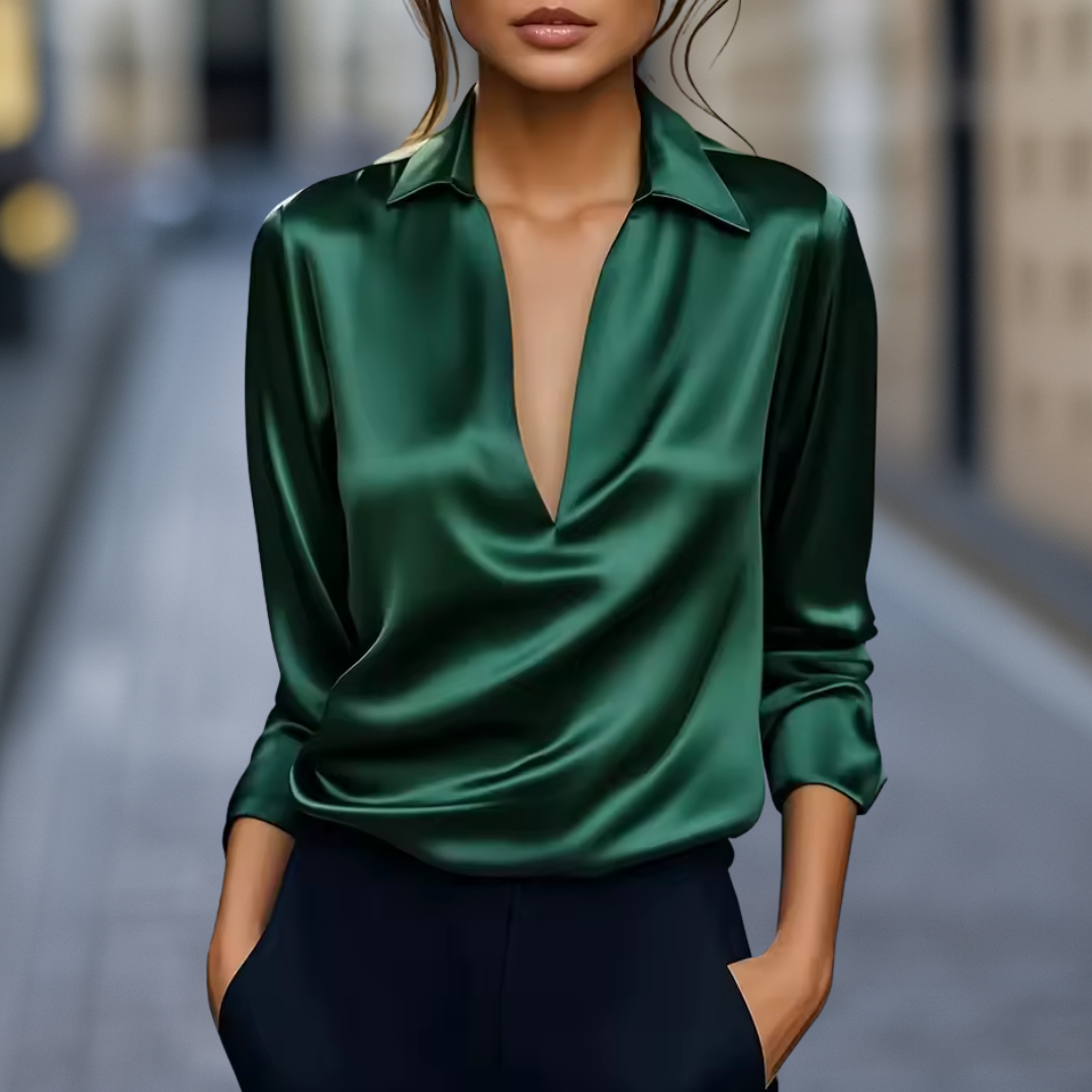 Tokyo Elegante Satin Bluse mit Drapierung und tiefem V-Ausschnitt