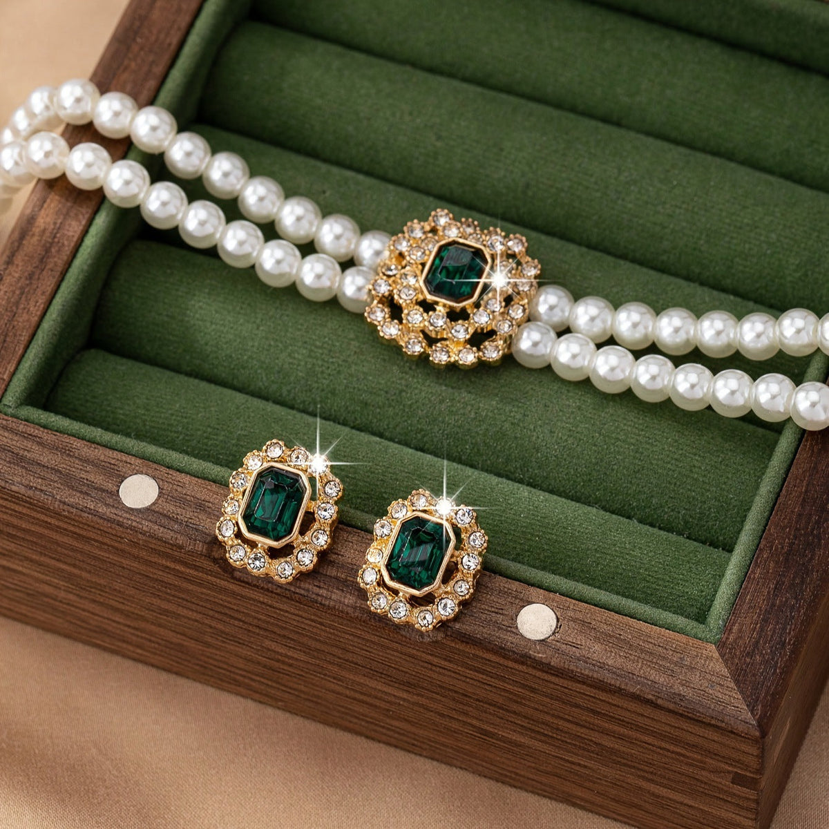 Talia Verdeaux Jewelry Set | Gold
