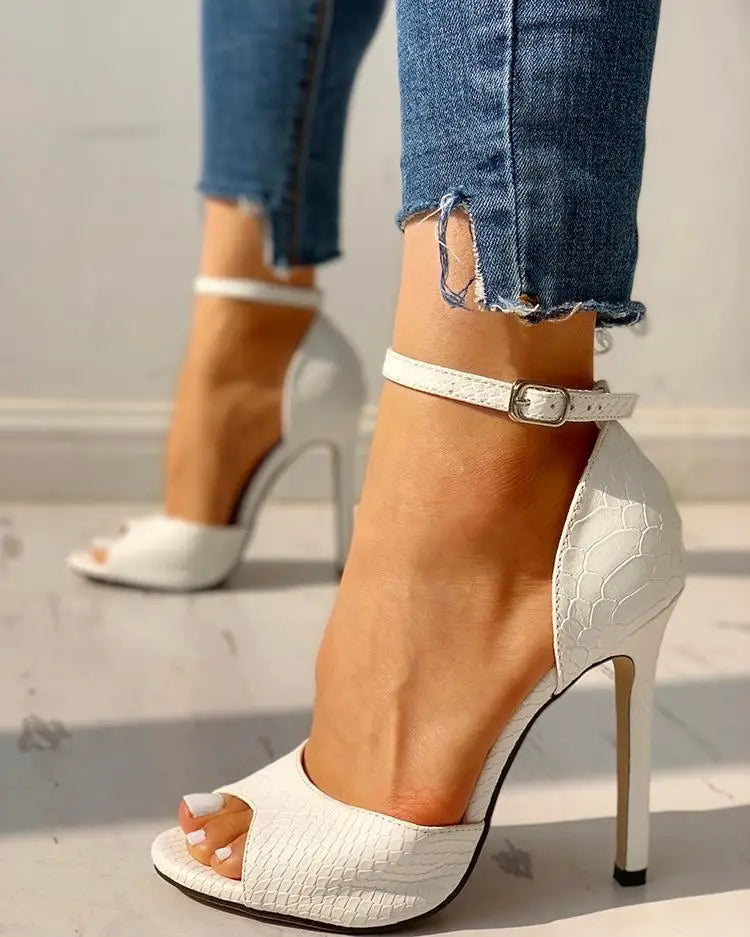PLASIA | Elegante Orthopädische High Heels für Komfort und Stil