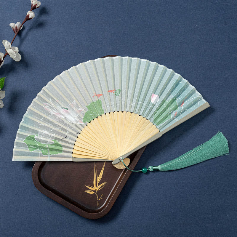 Faltbarer Handfächer aus Seide und Bambus mit Buddha-Motiven, Lotus, Begonie, Blume und Jasmin – 21 cm