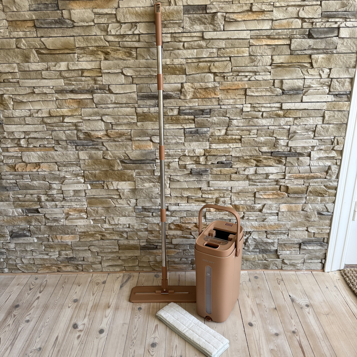Clean Water Mop™ — The Mop That Keeps Dirty Water Separate